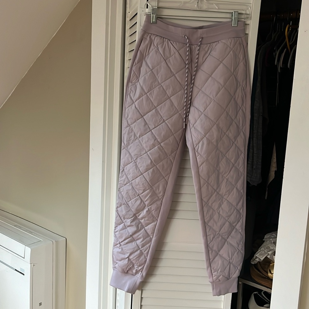 Athleta quilted joggers. Size 4